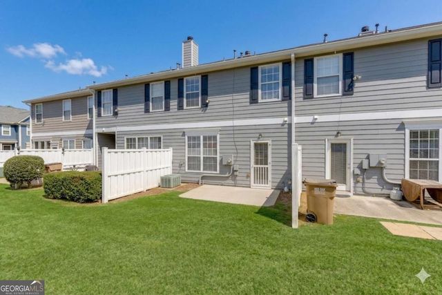 6245 Shoreview Circle, Flowery Branch, GA 30542