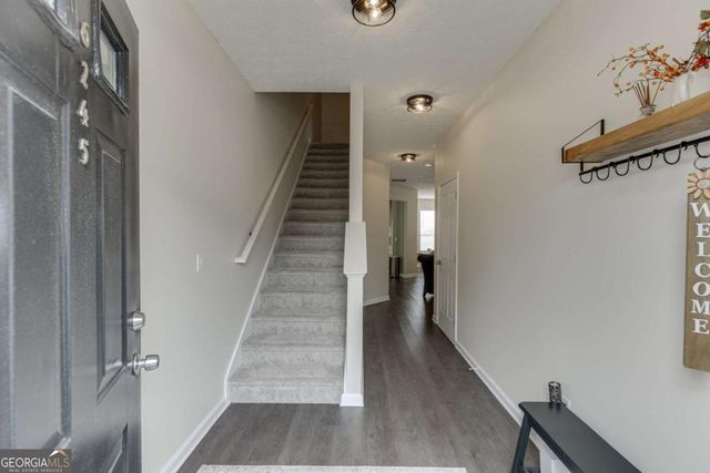 6245 Shoreview Circle, Flowery Branch, GA 30542