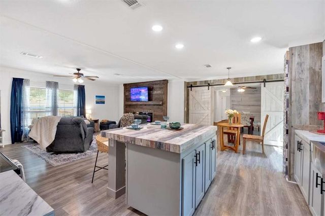 196 Whitestone Drive, Talking Rock, GA 30175