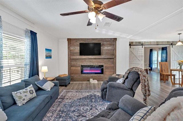 196 Whitestone Drive, Talking Rock, GA 30175