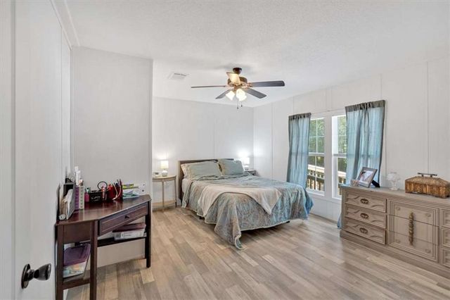 196 Whitestone Drive, Talking Rock, GA 30175