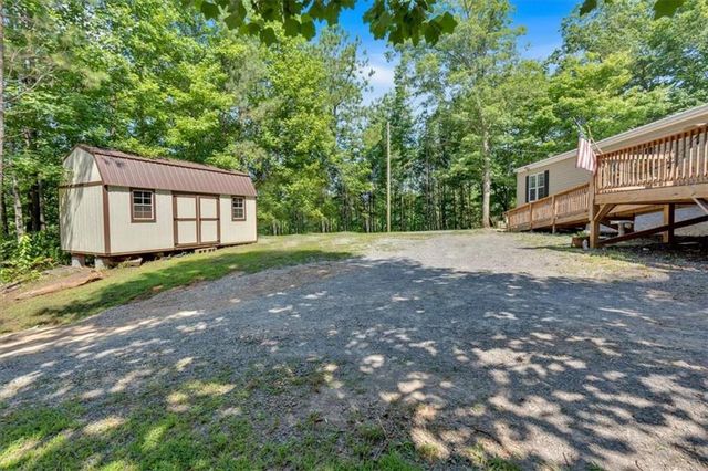 196 Whitestone Drive, Talking Rock, GA 30175