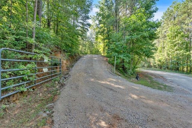 196 Whitestone Drive, Talking Rock, GA 30175