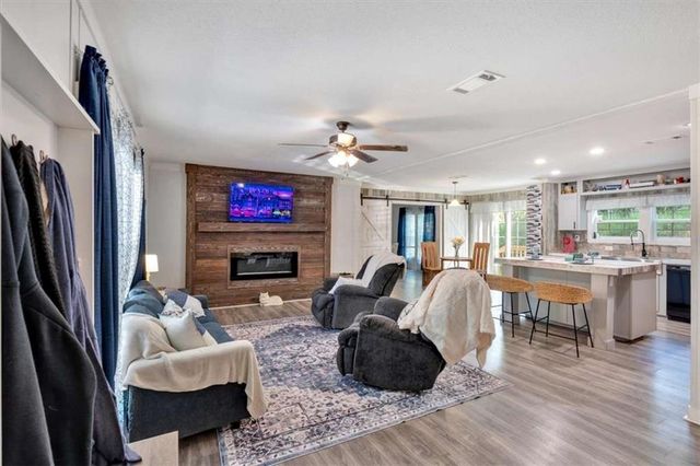 196 Whitestone Drive, Talking Rock, GA 30175