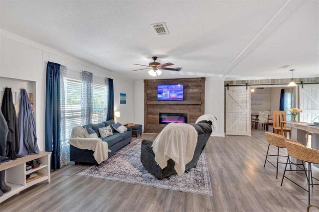 196 Whitestone Drive, Talking Rock, GA 30175