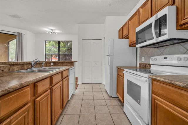 6171 METROWEST BOULEVARD 107, Orlando, FL 32835