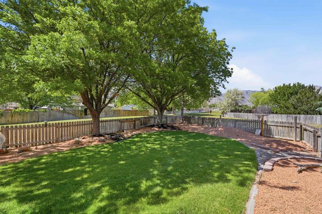 47 Baker Hill Place, Parachute, CO 81635