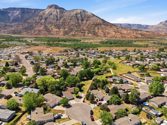 47 Baker Hill Place, Parachute, CO 81635