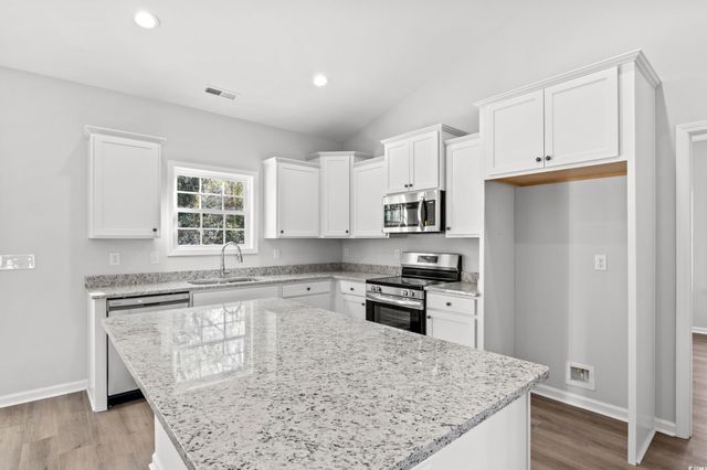 602 Lightwood Dr., Conway, SC 29526