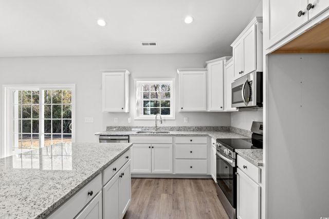 602 Lightwood Dr., Conway, SC 29526