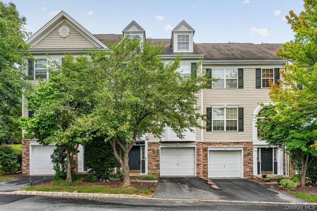 7 Gillian Court, Monroe, NY 10950 — photo 3