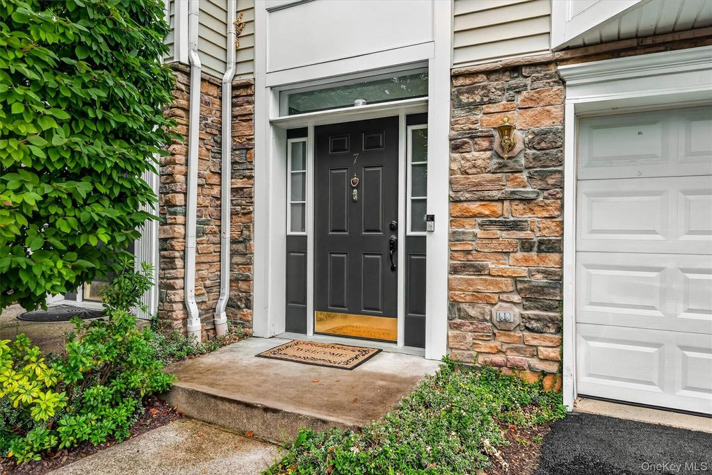 7 Gillian Court, Monroe, NY 10950 — photo 5