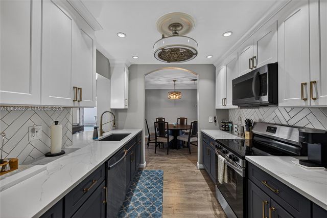 2161 NE 62nd Ct, Fort Lauderdale, FL 33308