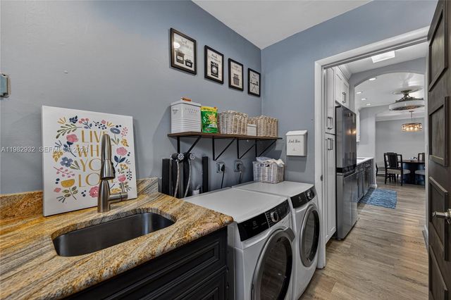 2161 NE 62nd Ct, Fort Lauderdale, FL 33308