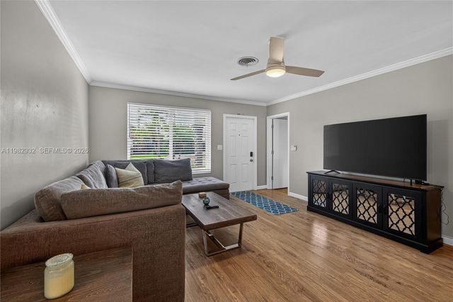 2161 NE 62nd Ct, Fort Lauderdale, FL 33308