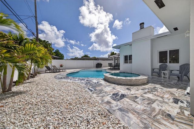 2161 NE 62nd Ct, Fort Lauderdale, FL 33308