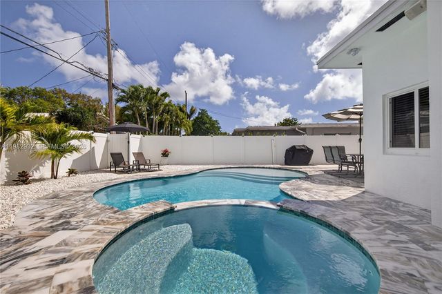 2161 NE 62nd Ct, Fort Lauderdale, FL 33308