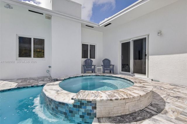 2161 NE 62nd Ct, Fort Lauderdale, FL 33308