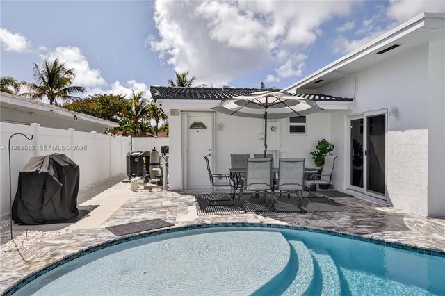 2161 NE 62nd Ct, Fort Lauderdale, FL 33308