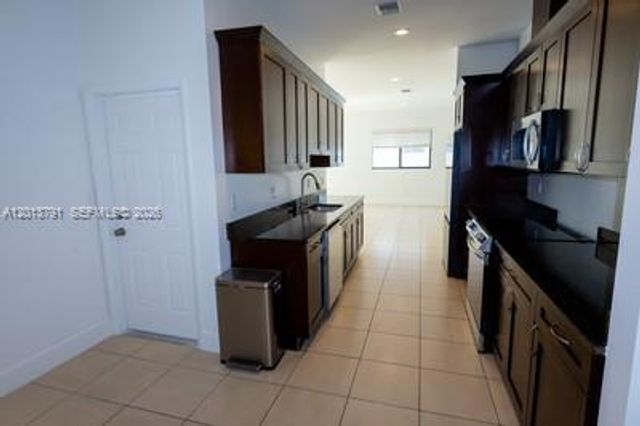 5743 SW 18th St, West Park, FL 33023