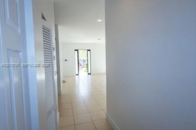 5743 SW 18th St, West Park, FL 33023
