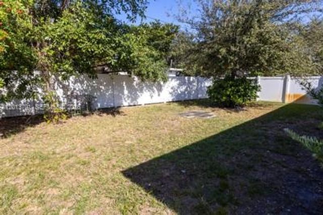 5743 SW 18th St, West Park, FL 33023