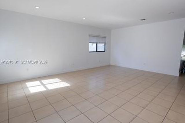 5743 SW 18th St, West Park, FL 33023