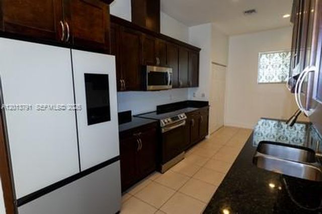 5743 SW 18th St, West Park, FL 33023