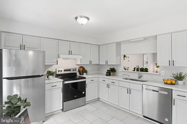 7822 BROOKVIEW CT, Manassas, VA 20109