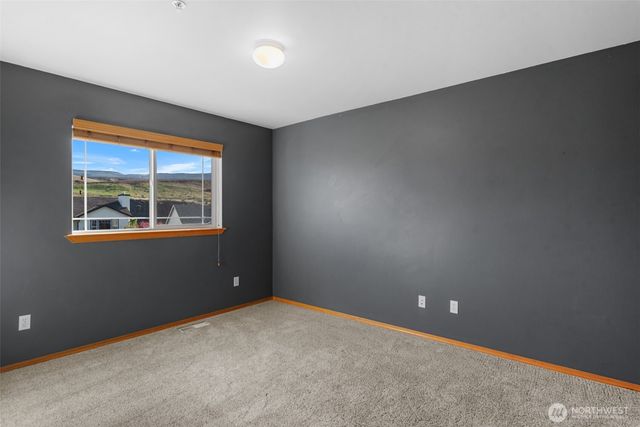 2589 Aviation Drive, East Wenatchee, WA 98802