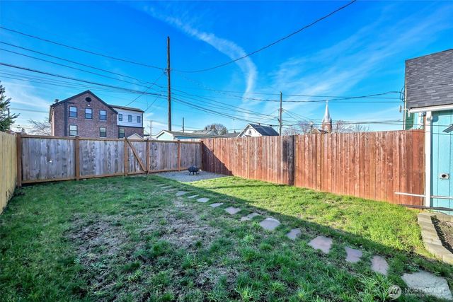 6004 S Lawrence Street, Tacoma, WA 98409