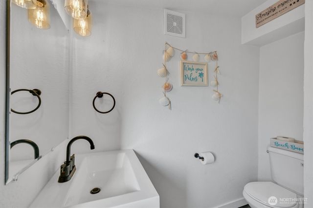 6004 S Lawrence Street, Tacoma, WA 98409