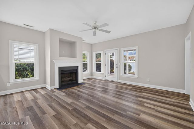105 Phoebee Court, Hampstead, NC 28443