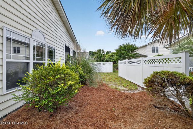 105 Phoebee Court, Hampstead, NC 28443