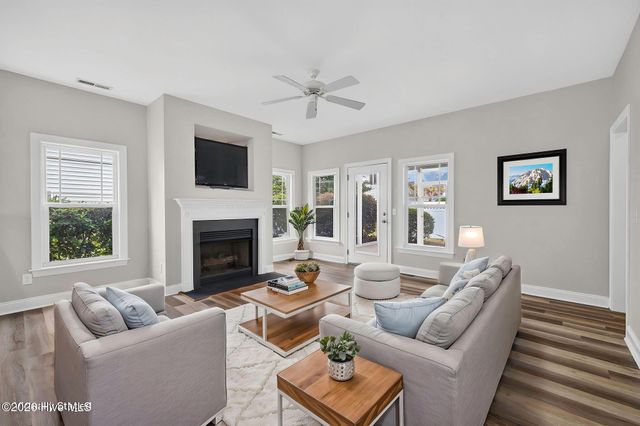 105 Phoebee Court, Hampstead, NC 28443