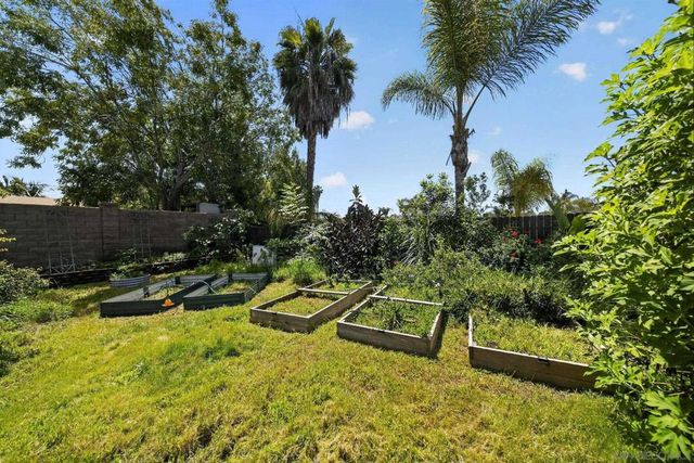 5287 Rio Plata Dr, Oceanside, CA 92057