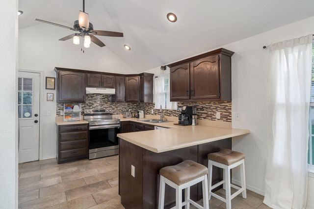 931 S Jester Avenue, Springfield, MO 65802