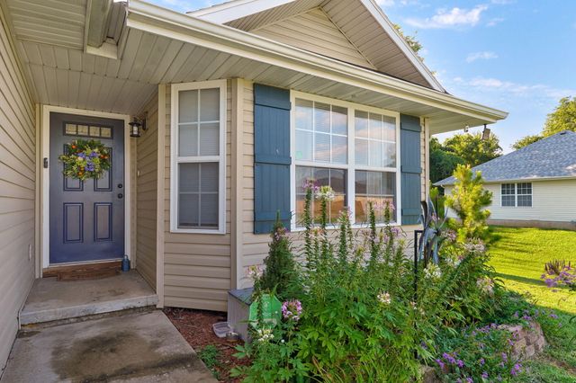 931 S Jester Avenue, Springfield, MO 65802