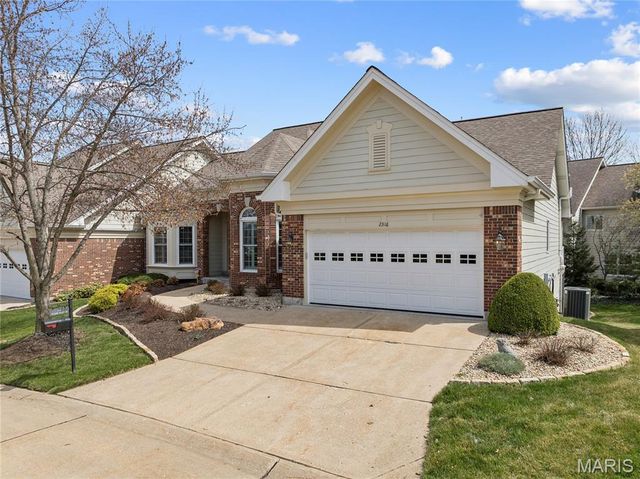 2316 Picardy Place Drive, Chesterfield, MO 63017