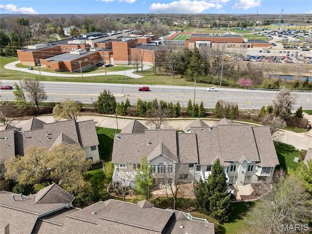 2316 Picardy Place Drive, Chesterfield, MO 63017