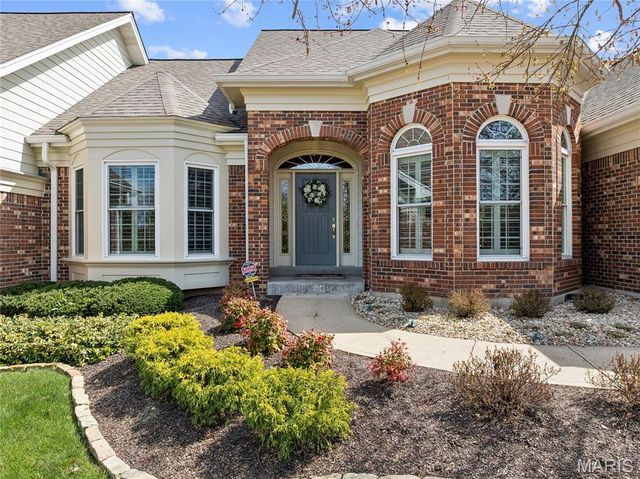 2316 Picardy Place Drive, Chesterfield, MO 63017