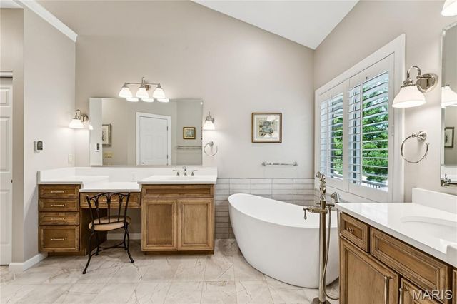 2316 Picardy Place Drive, Chesterfield, MO 63017