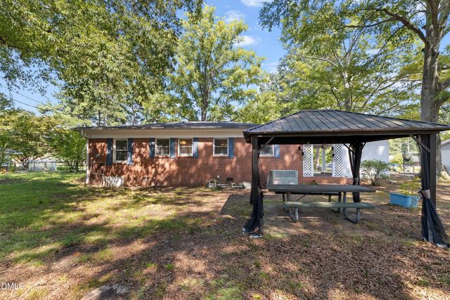 220 Lakewood Drive, Wendell, NC 27591