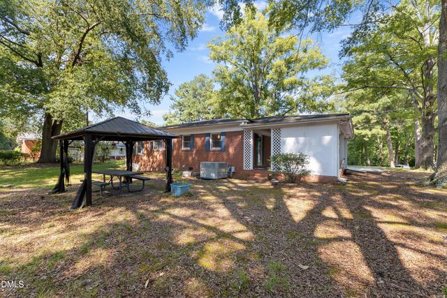 220 Lakewood Drive, Wendell, NC 27591