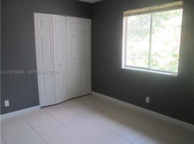 5810 NW 22nd St 21-B, Lauderhill, FL 33313