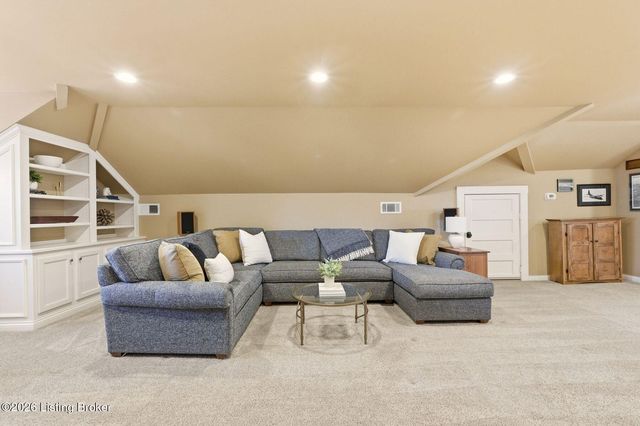 2110 Bonnycastle Ave, Louisville, KY 40205