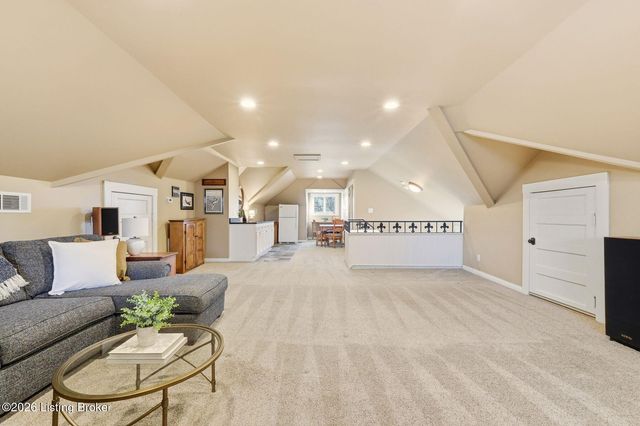 2110 Bonnycastle Ave, Louisville, KY 40205