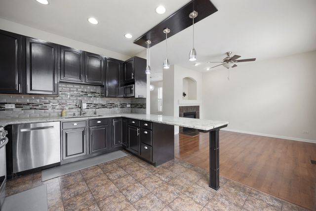 4188 Milford Lane, Aurora, IL 60504