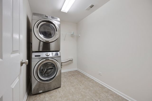 4188 Milford Lane, Aurora, IL 60504