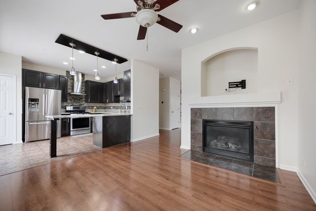 4188 Milford Lane, Aurora, IL 60504